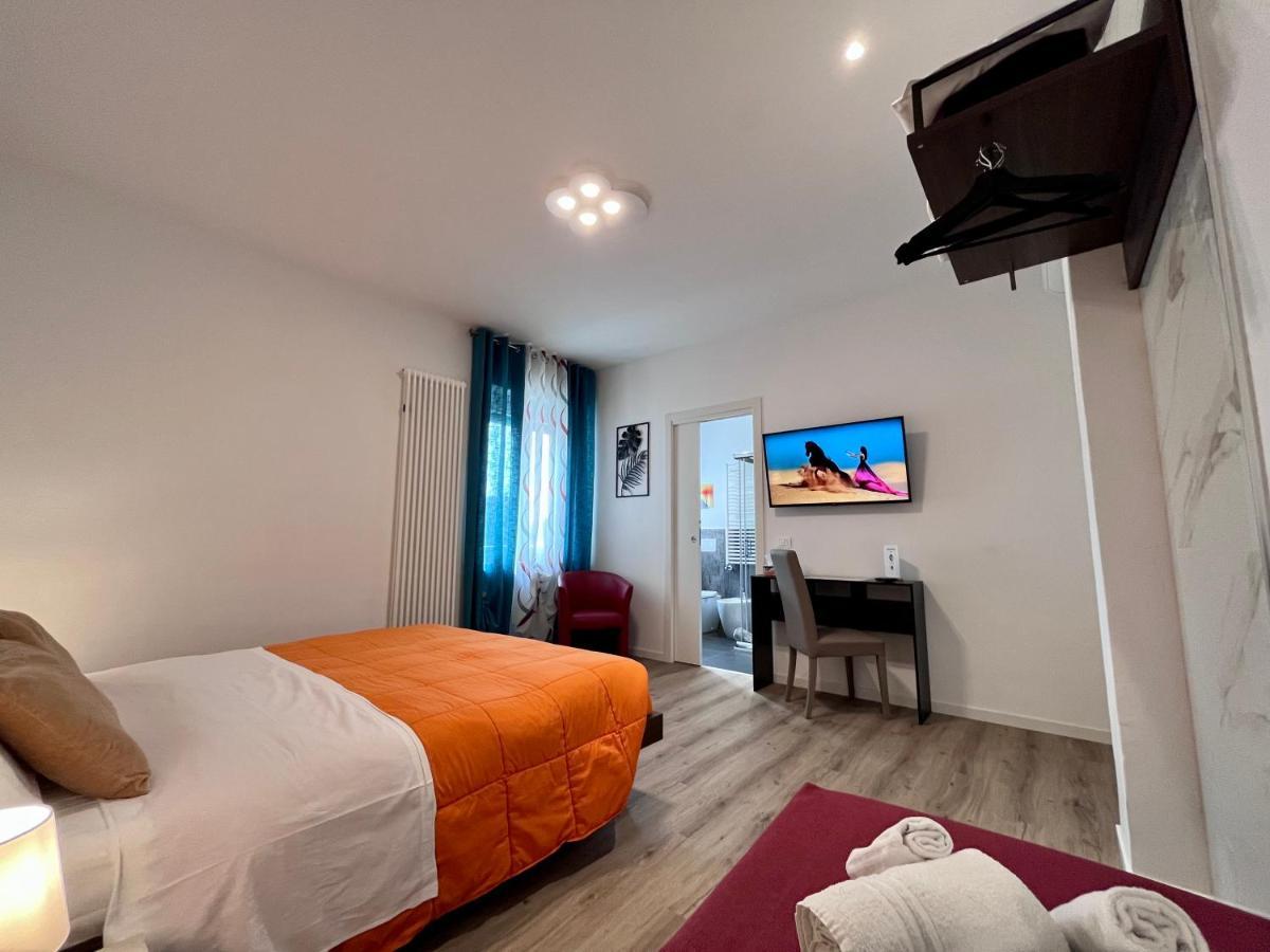 Verona Rooms 109 Экстерьер фото
